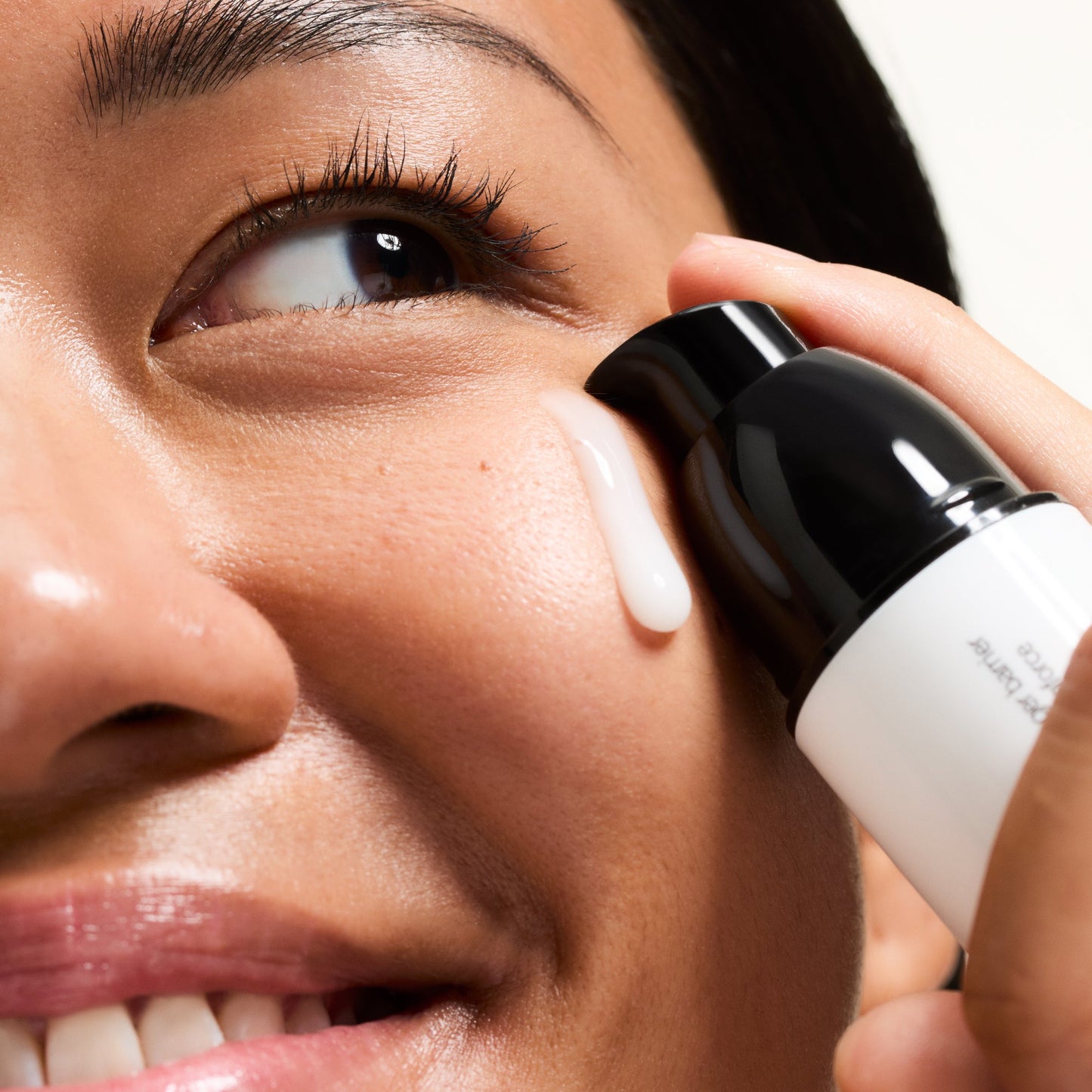 ectoin-hydro-barrier-serum-g5 Ectoin-Globals_Texture-bottle.jpg