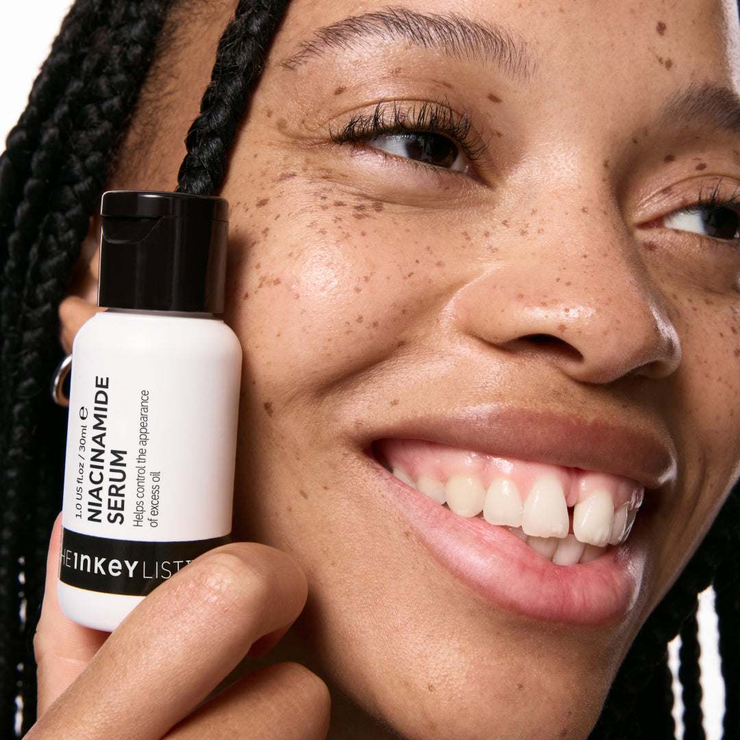 10-niacinamide-serum-duo-k6 Model01_d6be0920-41bd-4df2-8281-5a1face2e177.jpg